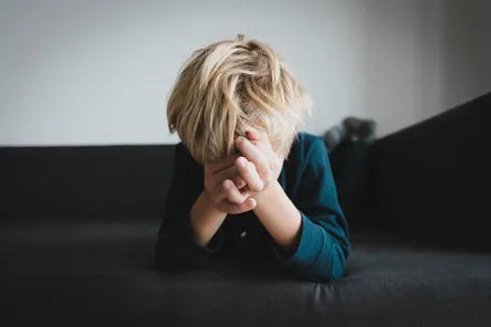 重庆哪家医院的心理咨询效果好？患有分离性焦虑症的儿童是否适合做心理咨询来进行治疗？