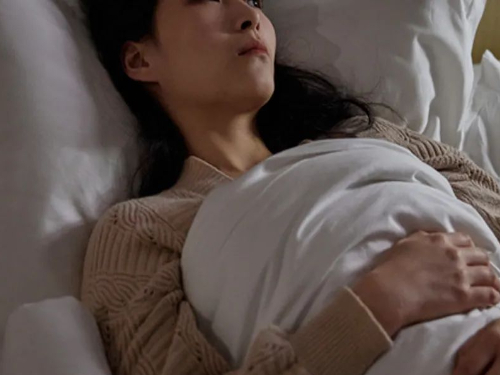 重庆做心理咨询选择哪家医院更好？认知行为疗法治疗失眠症，主要通过哪些方式起效？